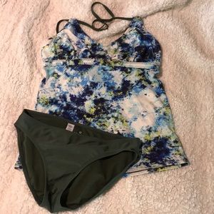Athleta bathing suit set